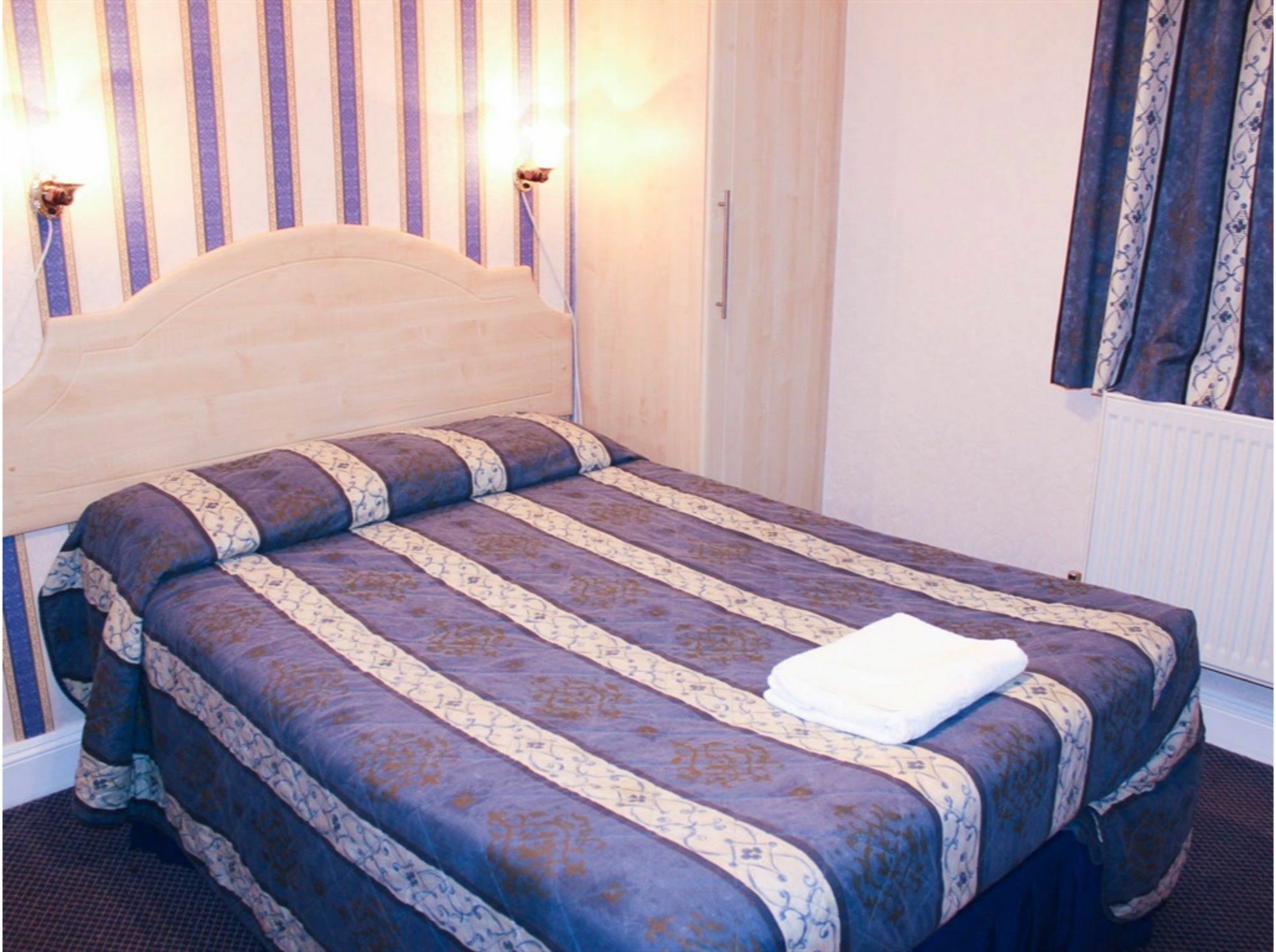 Lampton Guest House Hounslow Exterior foto